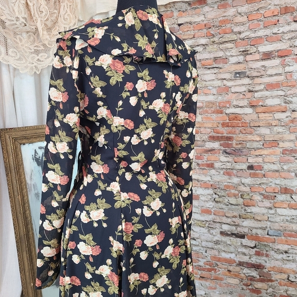 Vintage 1990's Floral Wrap Dress Witch Goddess Flowy Fall Roses 2000's - Picture 11 of 14